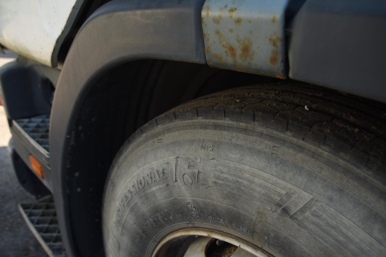 SCANIA P94 220 - Самосвал: фото 5 SCANIA P94 220 - Самосвал: фото 5