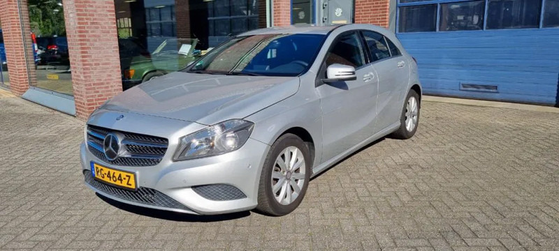 Mercedes-Benz A-Klasse 180 automaat.. 180 automaat - Легковой автомобиль: фото 3 Mercedes-Benz A-Klasse 180 automaat.. 180 automaat - Легковой автомобиль: фото 3