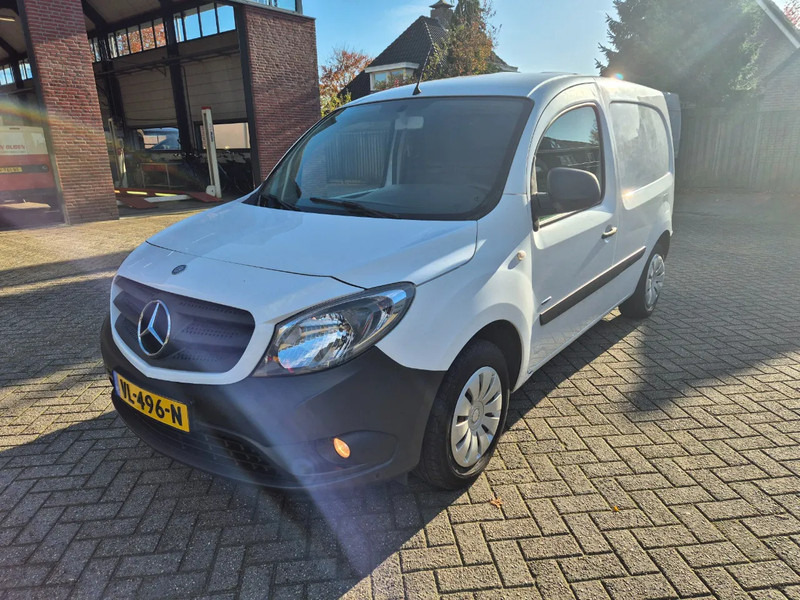 Mercedes-Benz Citan 108 CDI - Легковой фургон: фото 1 Mercedes-Benz Citan 108 CDI - Легковой фургон: фото 1