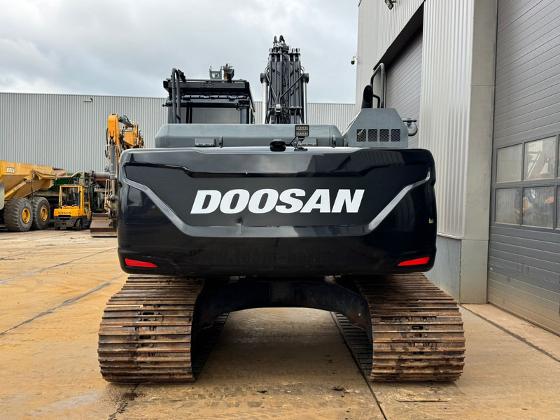 Doosan DX225LC-5 - Гусеничный экскаватор: фото 4 Doosan DX225LC-5 - Гусеничный экскаватор: фото 4