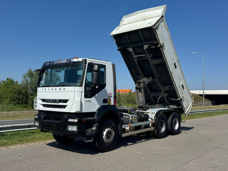 Iveco Trakker 410 6x4 Kipper - Самосвал: фото 1 Iveco Trakker 410 6x4 Kipper - Самосвал: фото 1