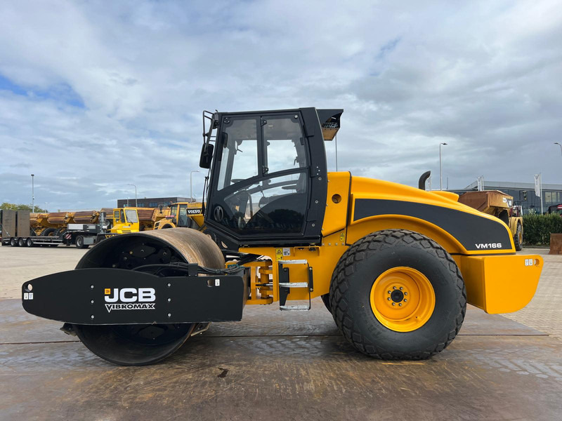 JCB VM166D - Каток: фото 2 JCB VM166D - Каток: фото 2