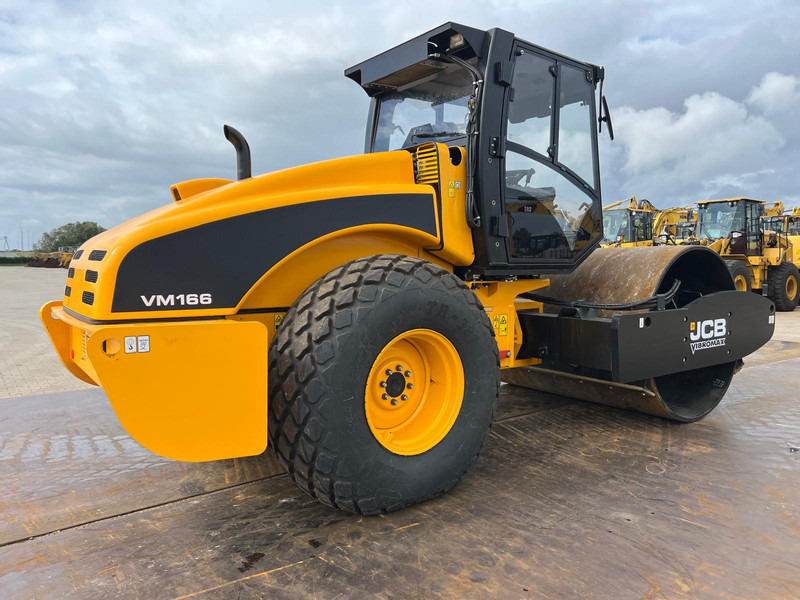 JCB VM166D - Каток: фото 5 JCB VM166D - Каток: фото 5