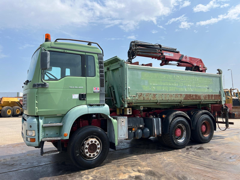 MAN TGA 26.480 tipper + HMF crane - Самосвал, Автоманипулятор: фото 1 MAN TGA 26.480 tipper + HMF crane - Самосвал, Автоманипулятор: фото 1