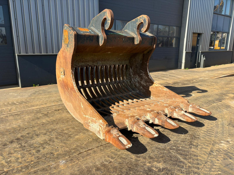 Verachtert Skeleton bucket with teeth CW70 for 374F - Ковш: фото 1 Verachtert Skeleton bucket with teeth CW70 for 374F - Ковш: фото 1