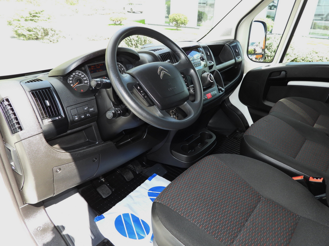 CITROEN JUMPER BOX DELIVERY VAN 7 SEATS CRUISE CONTROL 120HP - Цельнометаллический фургон: фото 2 CITROEN JUMPER BOX DELIVERY VAN 7 SEATS CRUISE CONTROL 120HP - Цельнометаллический фургон: фото 2