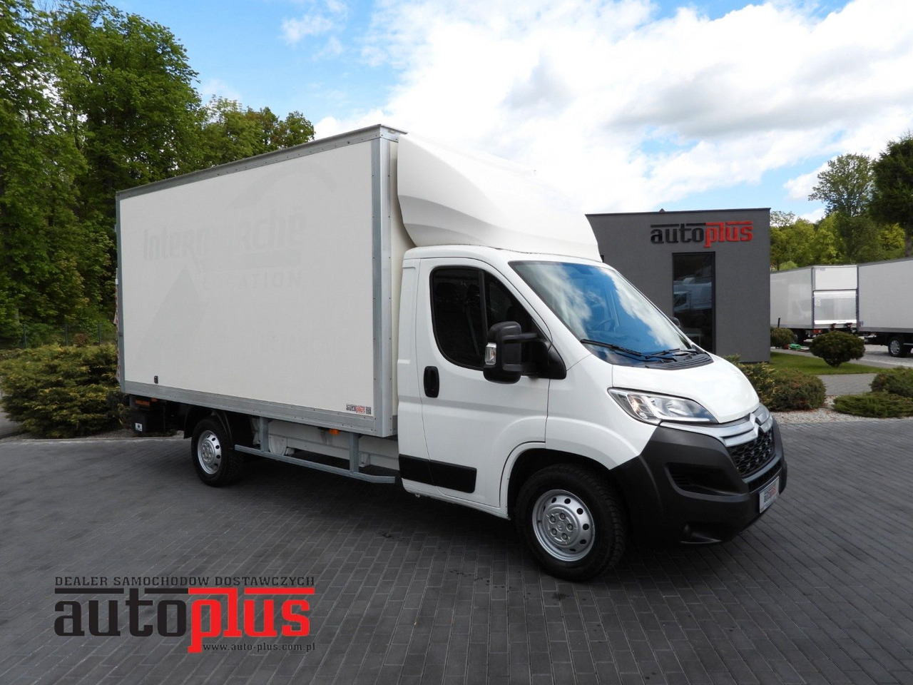 Citroën JUMPER KOFFER AUFZUG 8 PALETTEN TEMPOMAT NAVI Citroën JUMPER KOFFER AUFZUG 8 PALETTEN TEMPOMAT NAVI - Фургон с закрытым кузовом: фото 1 Citroën JUMPER KOFFER AUFZUG 8 PALETTEN TEMPOMAT NAVI Citroën JUMPER KOFFER AUFZUG 8 PALETTEN TEMPOMAT NAVI - Фургон с закрытым кузовом: фото 1