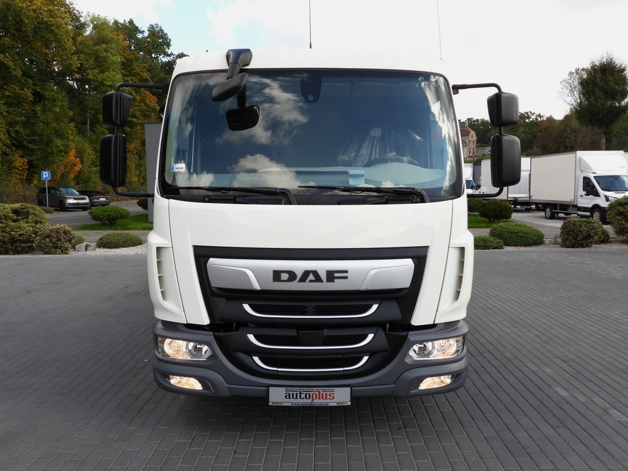 DAF LF 230 CONTAINER CARRIER PLATFORM + TRAILER WEBASTO CRUISE CONTROL LED LIGHTS PNEUMATICS AUTOMATIC TRANSMISSION TWIN WHEELS AIR CONDITIONING 230HP - Грузовик-контейнеровоз/ Сменный кузов: фото 5 DAF LF 230 CONTAINER CARRIER PLATFORM + TRAILER WEBASTO CRUISE CONTROL LED LIGHTS PNEUMATICS AUTOMATIC TRANSMISSION TWIN WHEELS AIR CONDITIONING 230HP - Грузовик-контейнеровоз/ Сменный кузов: фото 5