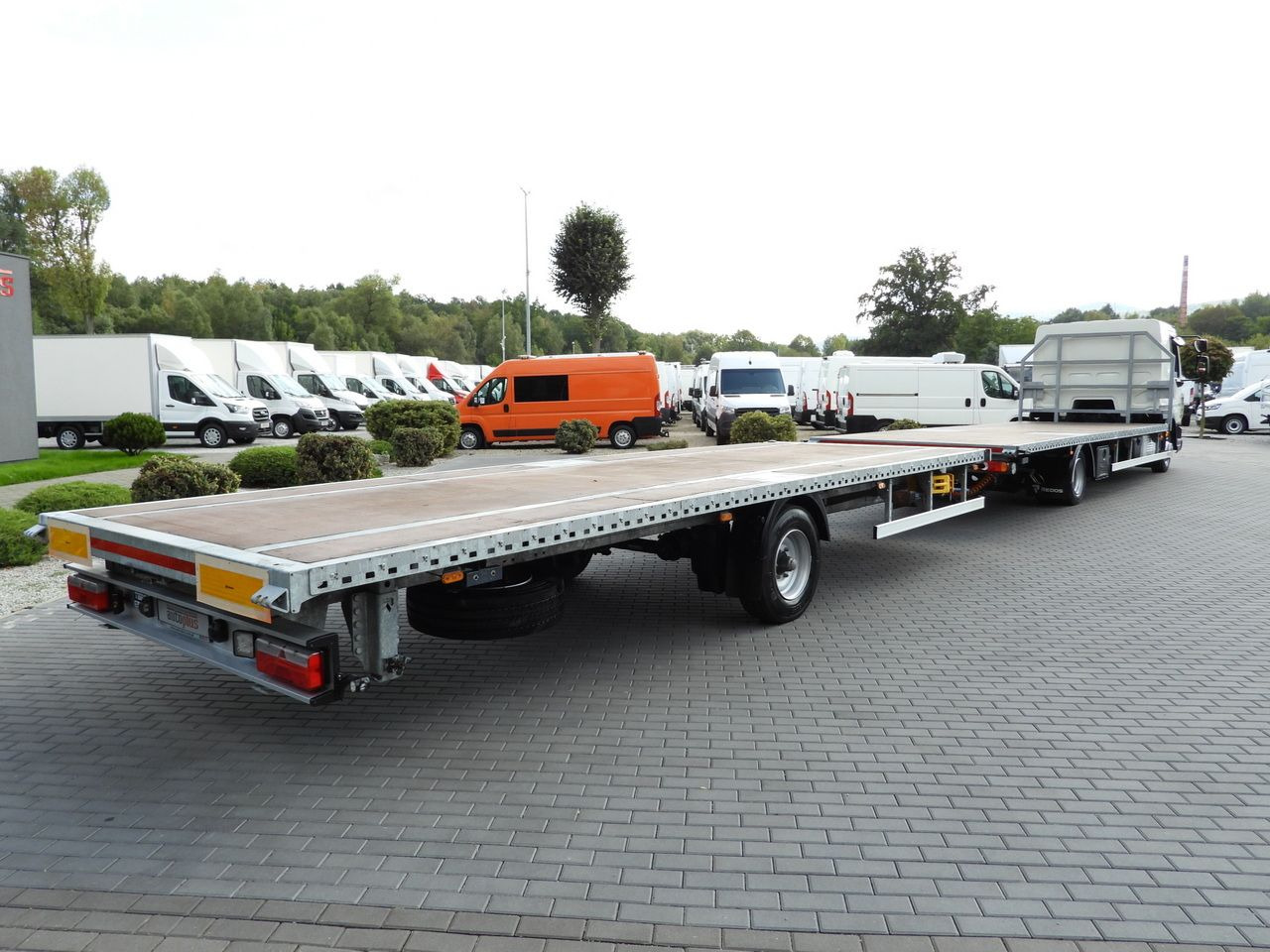 DAF LF 230 CONTAINER CARRIER PLATFORM + TRAILER WEBASTO CRUISE CONTROL LED LIGHTS PNEUMATICS AUTOMATIC TRANSMISSION TWIN WHEELS AIR CONDITIONING 230HP - Грузовик-контейнеровоз/ Сменный кузов: фото 3 DAF LF 230 CONTAINER CARRIER PLATFORM + TRAILER WEBASTO CRUISE CONTROL LED LIGHTS PNEUMATICS AUTOMATIC TRANSMISSION TWIN WHEELS AIR CONDITIONING 230HP - Грузовик-контейнеровоз/ Сменный кузов: фото 3