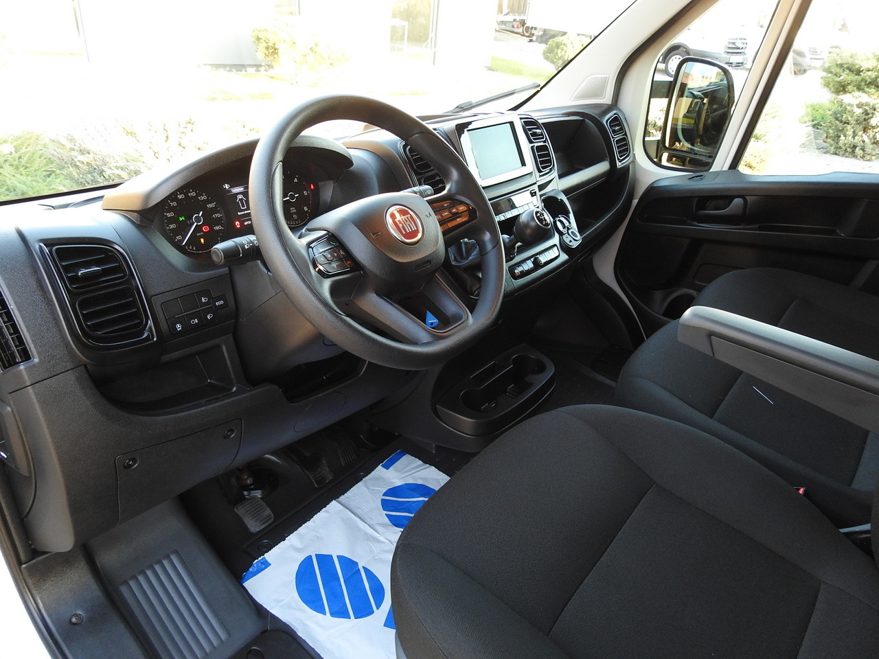 FIAT DUCATO BOX LIFT 8 PALLETS CRUISE CONTROL AIR CONDITIONING 180HP - Фургон-рефрижератор: фото 2 FIAT DUCATO BOX LIFT 8 PALLETS CRUISE CONTROL AIR CONDITIONING 180HP - Фургон-рефрижератор: фото 2
