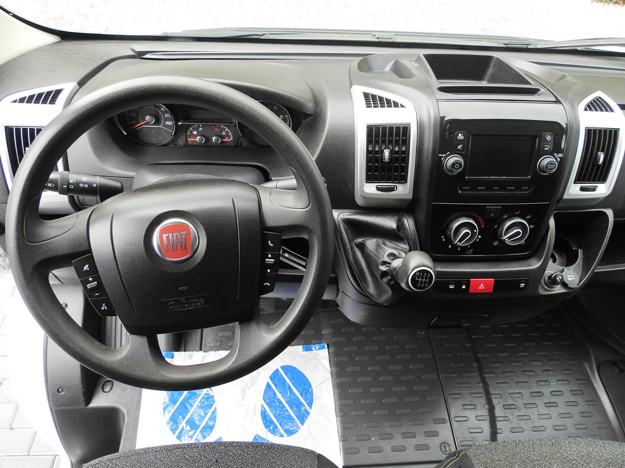 Фургон с закрытым кузовом FIAT DUCATO BOX LIFT 8 PALLETS CRUISE CONTROL NAVIGATION AIR CONDITIONING LED LIGHTS  130HP: фото 32