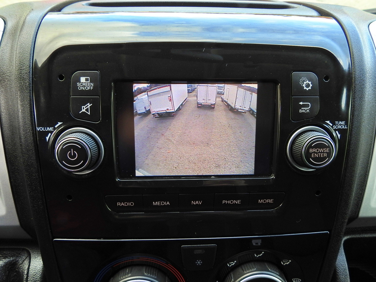 Фургон с закрытым кузовом FIAT DUCATO BOX LIFT 8 PALLETS CRUISE CONTROL NAVIGATION AIR CONDITIONING LED LIGHTS  130HP: фото 39