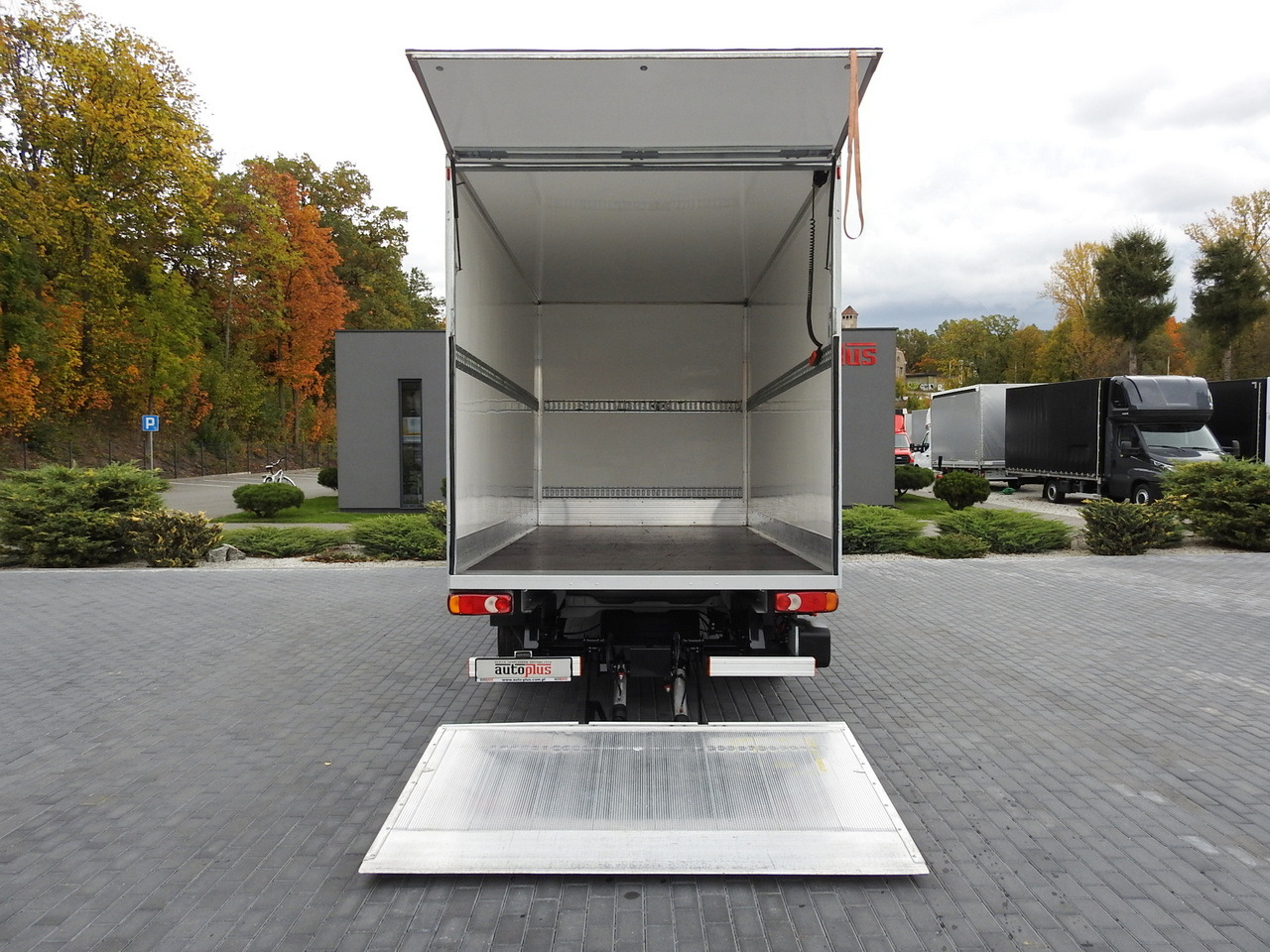 Фургон с закрытым кузовом FIAT DUCATO BOX LIFT 8 PALLETS CRUISE CONTROL NAVIGATION AIR CONDITIONING LED LIGHTS  130HP: фото 11