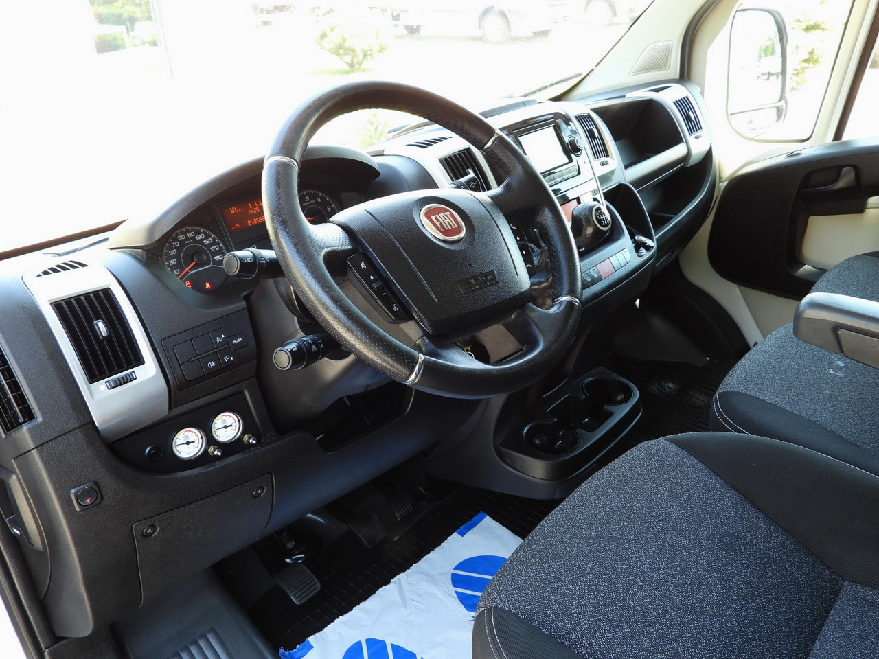 FIAT DUCATO TARPAULIN 10 PALLETS WEBASTO CRUISE CONTROL LED LIGHTS PNEUMATICS AIR CONDITIONING 180HP - Тентованный фургон: фото 2 FIAT DUCATO TARPAULIN 10 PALLETS WEBASTO CRUISE CONTROL LED LIGHTS PNEUMATICS AIR CONDITIONING 180HP - Тентованный фургон: фото 2