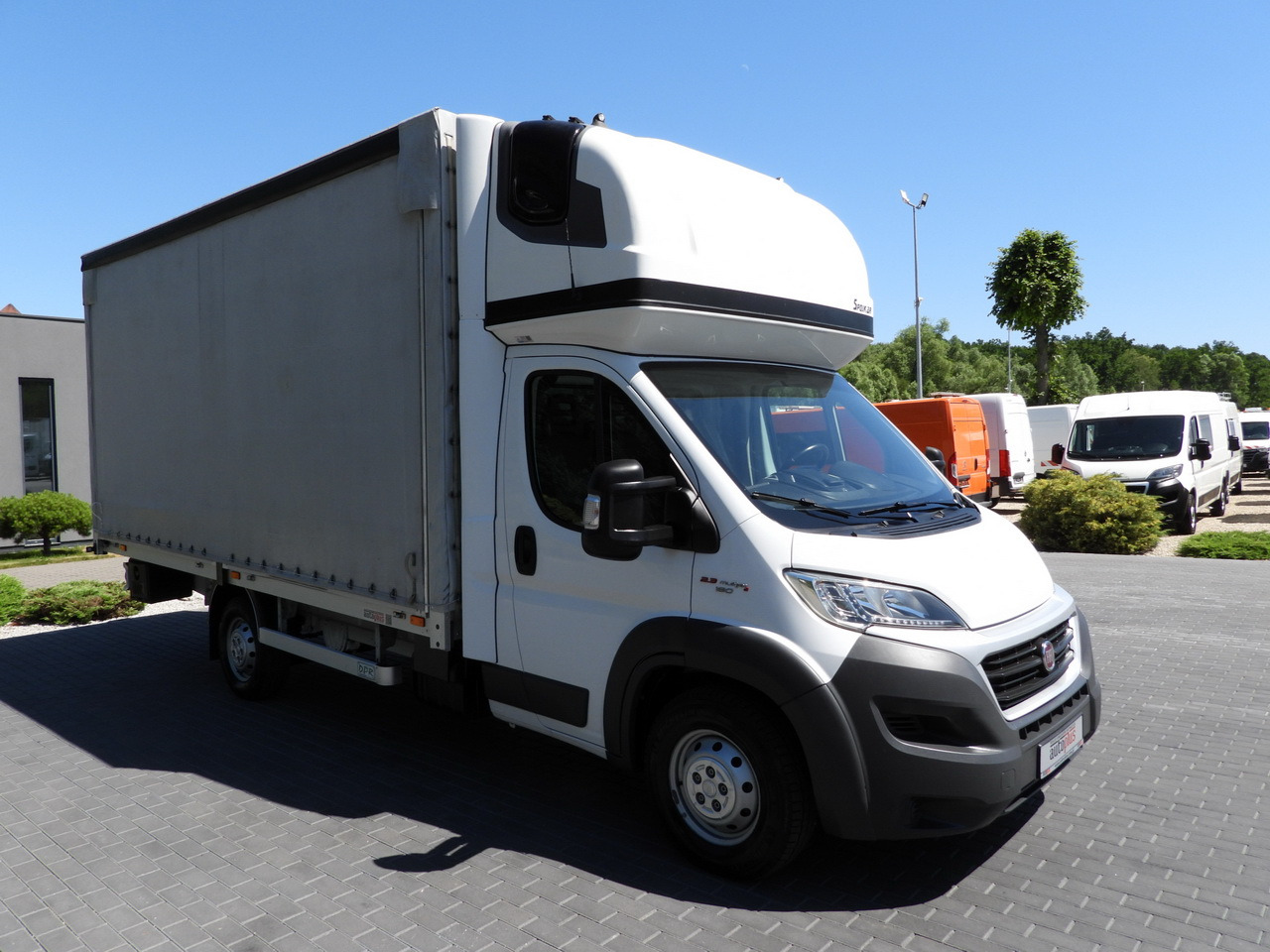 FIAT DUCATO TARPAULIN 10 PALLETS WEBASTO CRUISE CONTROL LED LIGHTS PNEUMATICS AIR CONDITIONING 180HP - Тентованный фургон: фото 4 FIAT DUCATO TARPAULIN 10 PALLETS WEBASTO CRUISE CONTROL LED LIGHTS PNEUMATICS AIR CONDITIONING 180HP - Тентованный фургон: фото 4