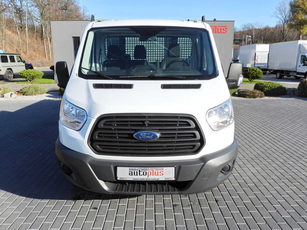 FORD TRANSIT STAKE BODY 8 PALLETS TWIN WHEELS AIR CONDITIONING 155HP - Малотоннажный бортовой грузовик: фото 5 FORD TRANSIT STAKE BODY 8 PALLETS TWIN WHEELS AIR CONDITIONING 155HP - Малотоннажный бортовой грузовик: фото 5