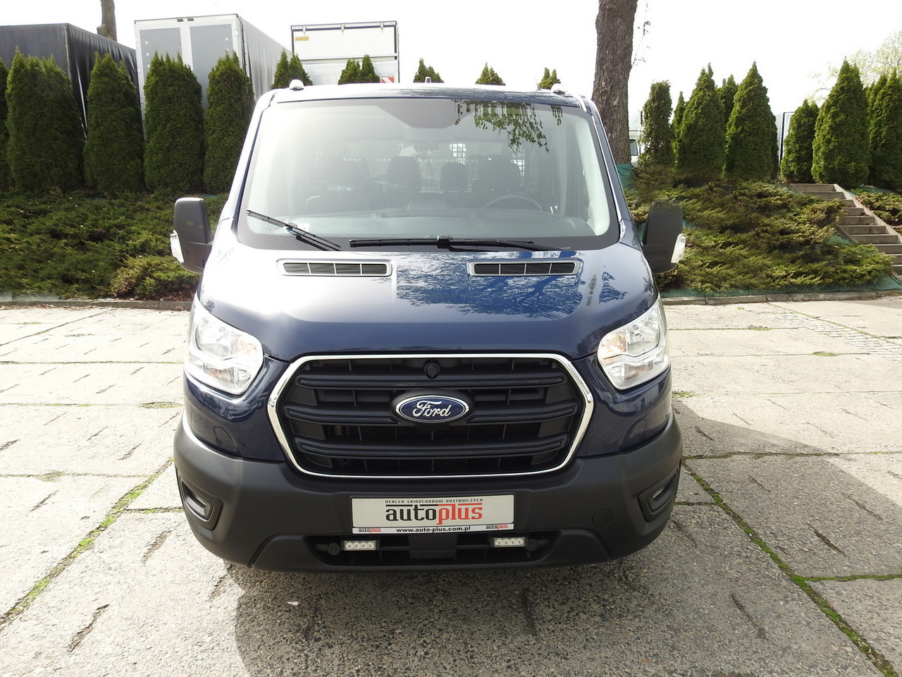 FORD TRANSIT STAKE BODY DOUBLE CABIN DOKA 7 SEATS CRUISE CONTROL AIR CONDITIONING LED LIGHTS 130HP - Грузопассажирский фургон: фото 5 FORD TRANSIT STAKE BODY DOUBLE CABIN DOKA 7 SEATS CRUISE CONTROL AIR CONDITIONING LED LIGHTS 130HP - Грузопассажирский фургон: фото 5