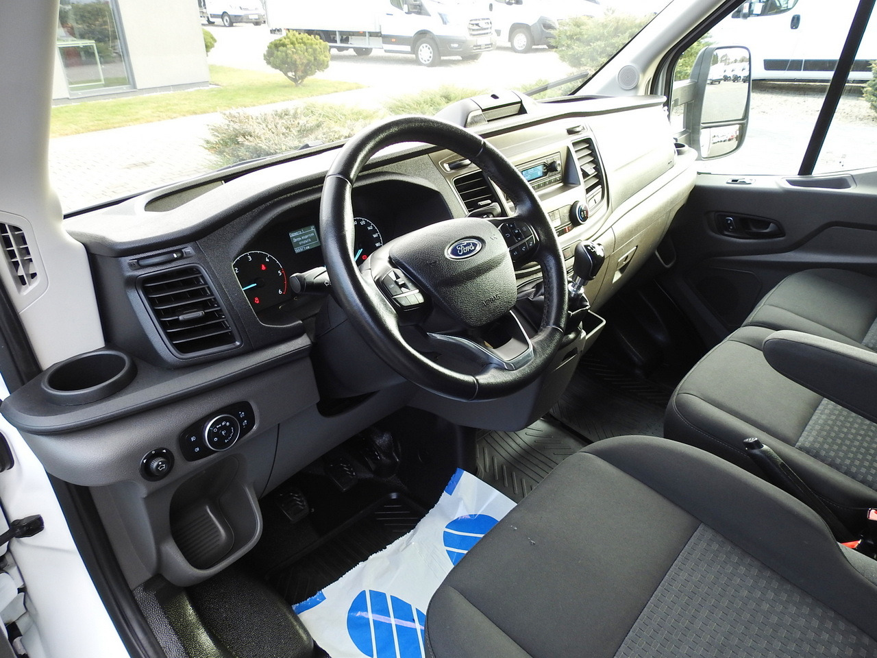 FORD TRANSIT TARPAULIN 10 PALLETS WEBASTO CRUISE CONTROL AIR CONDITIONING LED LIGHTS 160HP - Тентованный фургон: фото 2 FORD TRANSIT TARPAULIN 10 PALLETS WEBASTO CRUISE CONTROL AIR CONDITIONING LED LIGHTS 160HP - Тентованный фургон: фото 2