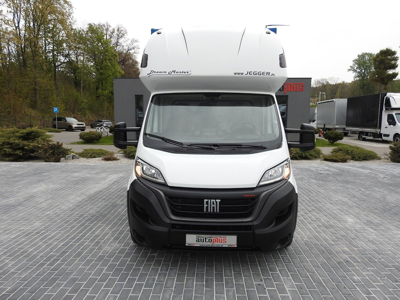 Fiat DUCATO PRITSCHE PLANE 10 PALETTEN WEBASTO A/C - Тентованный фургон: фото 5 Fiat DUCATO PRITSCHE PLANE 10 PALETTEN WEBASTO A/C - Тентованный фургон: фото 5