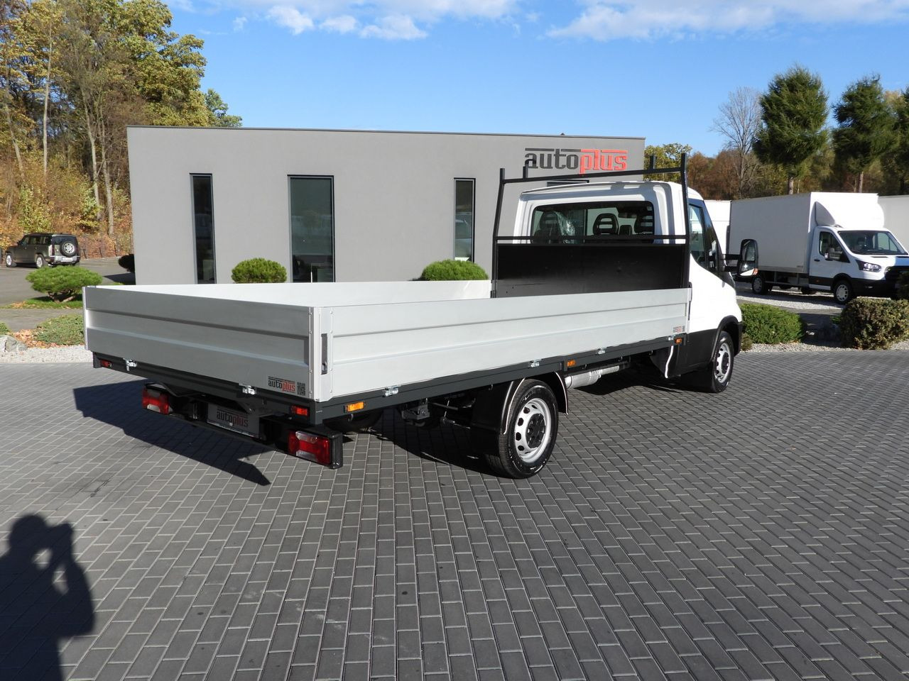 IVECO DAILY 35S14 STAKE BODY 8 PALLETS CRUISE CONTROL AIR CONDITIONING  140HP - Малотоннажный бортовой грузовик: фото 3 IVECO DAILY 35S14 STAKE BODY 8 PALLETS CRUISE CONTROL AIR CONDITIONING  140HP - Малотоннажный бортовой грузовик: фото 3