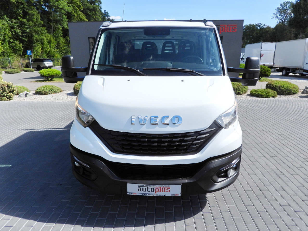 IVECO DAILY 35S14 STAKE BODY DOUBLE CABIN DOKA 7 SEATS CRUISE CONTROL AIR CONDITIONING 135HP - Малотоннажный бортовой грузовик: фото 5 IVECO DAILY 35S14 STAKE BODY DOUBLE CABIN DOKA 7 SEATS CRUISE CONTROL AIR CONDITIONING 135HP - Малотоннажный бортовой грузовик: фото 5