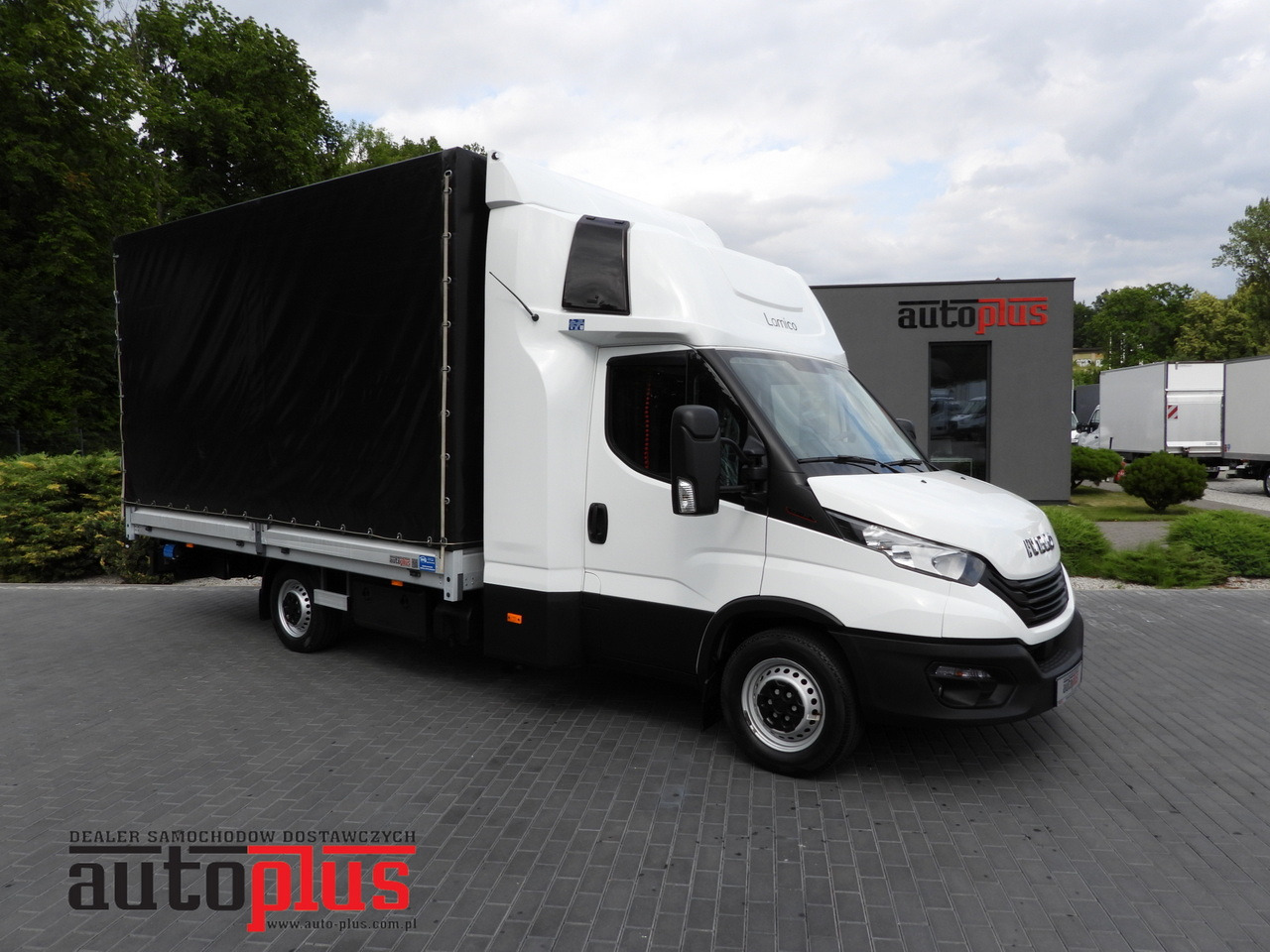 IVECO DAILY 35S18 TARPAULIN LIFT 10 PALLETS WEBASTO CRUISE CONTROL PNEUMATICS AIR CONDITIONING 180HP - Тентованный фургон: фото 1 IVECO DAILY 35S18 TARPAULIN LIFT 10 PALLETS WEBASTO CRUISE CONTROL PNEUMATICS AIR CONDITIONING 180HP - Тентованный фургон: фото 1