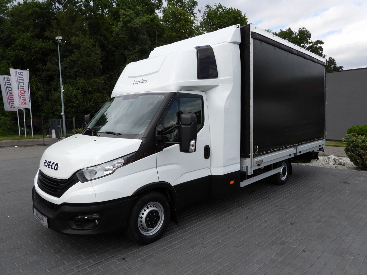 IVECO DAILY 35S18 TARPAULIN LIFT 10 PALLETS WEBASTO CRUISE CONTROL PNEUMATICS AIR CONDITIONING 180HP - Тентованный фургон: фото 5 IVECO DAILY 35S18 TARPAULIN LIFT 10 PALLETS WEBASTO CRUISE CONTROL PNEUMATICS AIR CONDITIONING 180HP - Тентованный фургон: фото 5