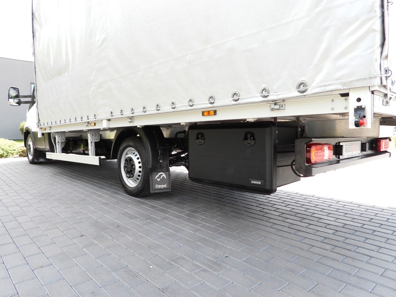 Iveco DAILY 35S18 PRITSCHE PLANE 10 PALETTEN TEMPOMAT в лизинг Iveco DAILY 35S18 PRITSCHE PLANE 10 PALETTEN TEMPOMAT: фото 16