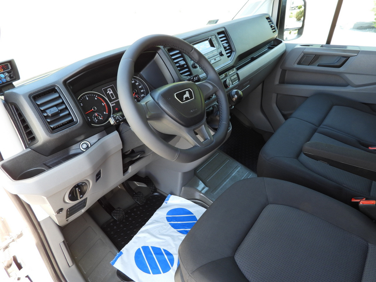 MAN TGE 3.140 REGRIGERATOR BOX -1*C 8 PALLETS HEATING FUNCTION CRUISE CONTROL PNEUMATICS AIR CONDITIONING 140HP - Фургон-рефрижератор: фото 2 MAN TGE 3.140 REGRIGERATOR BOX -1*C 8 PALLETS HEATING FUNCTION CRUISE CONTROL PNEUMATICS AIR CONDITIONING 140HP - Фургон-рефрижератор: фото 2