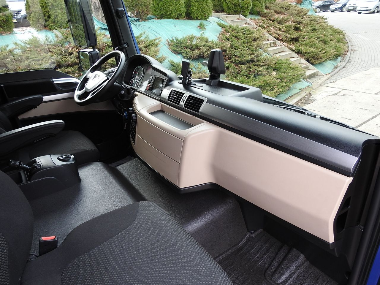 Фургон с закрытым кузовом MAN TGL 12.220 BOX LIFT 18 PALLETS CRUISE CONTROLAIR CONDITIONING PNEUMATICS AUTOMATIC TWIN WHEELS  220HP: фото 45