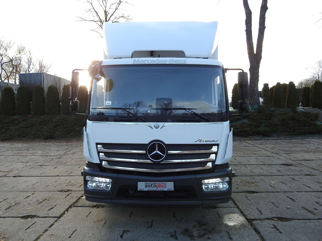 MERCEDES ATEGO 12.24 REGRIGERATOR BOX -10*C LIFT 16 PALLETS HEATING FUNCTION WEBASTO CRUISE CONTROL PNEUMATICS AIR CONDITIONING 240HP - Рефрижератор: фото 5 MERCEDES ATEGO 12.24 REGRIGERATOR BOX -10*C LIFT 16 PALLETS HEATING FUNCTION WEBASTO CRUISE CONTROL PNEUMATICS AIR CONDITIONING 240HP - Рефрижератор: фото 5