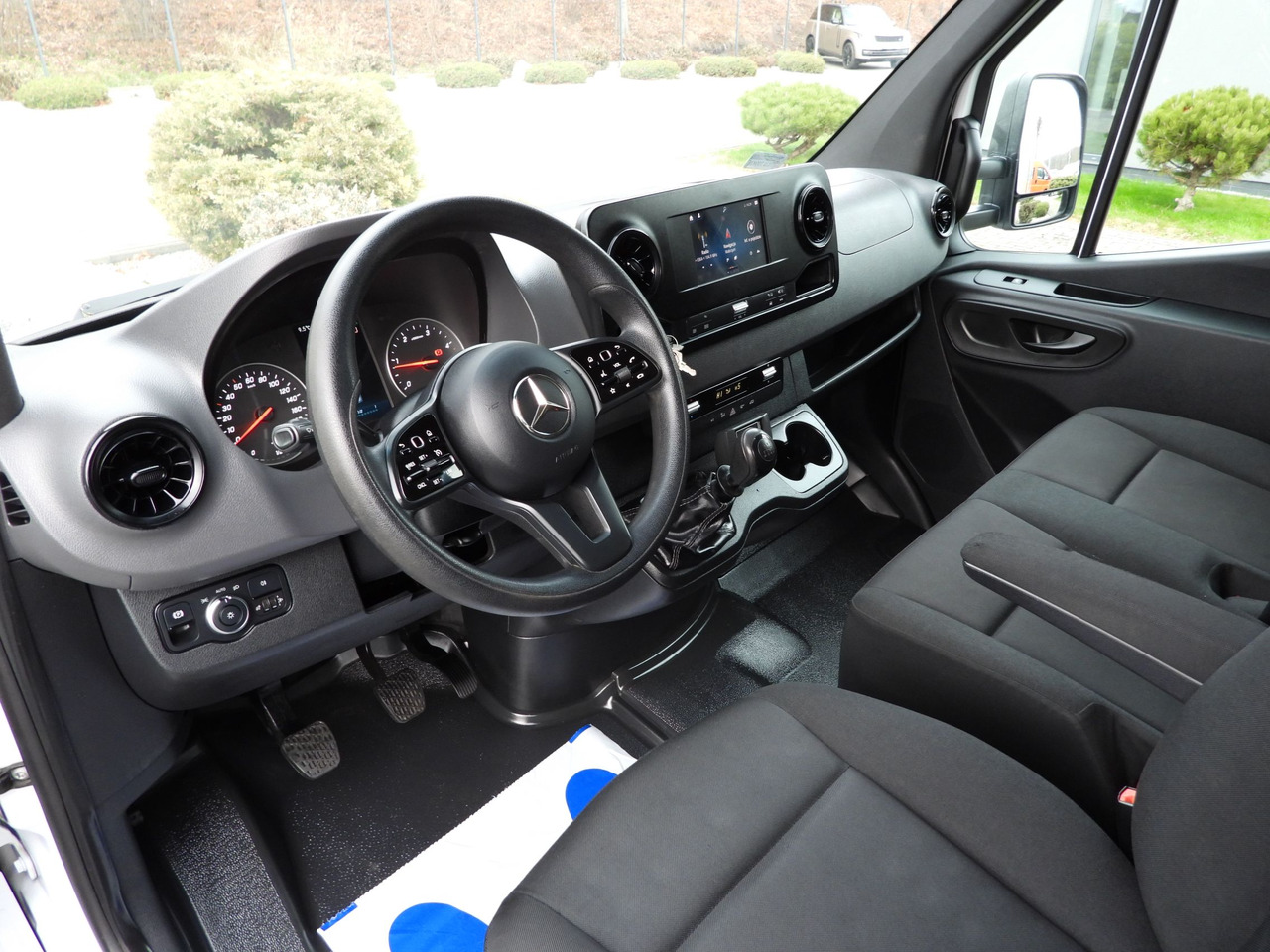 MERCEDES SPRINTER 314 REGRIGERATOR BOX -1*C CRUISE CONTROL NAVIGATION AIR CONDITIONING 140HP - Фургон-рефрижератор: фото 2 MERCEDES SPRINTER 314 REGRIGERATOR BOX -1*C CRUISE CONTROL NAVIGATION AIR CONDITIONING 140HP - Фургон-рефрижератор: фото 2