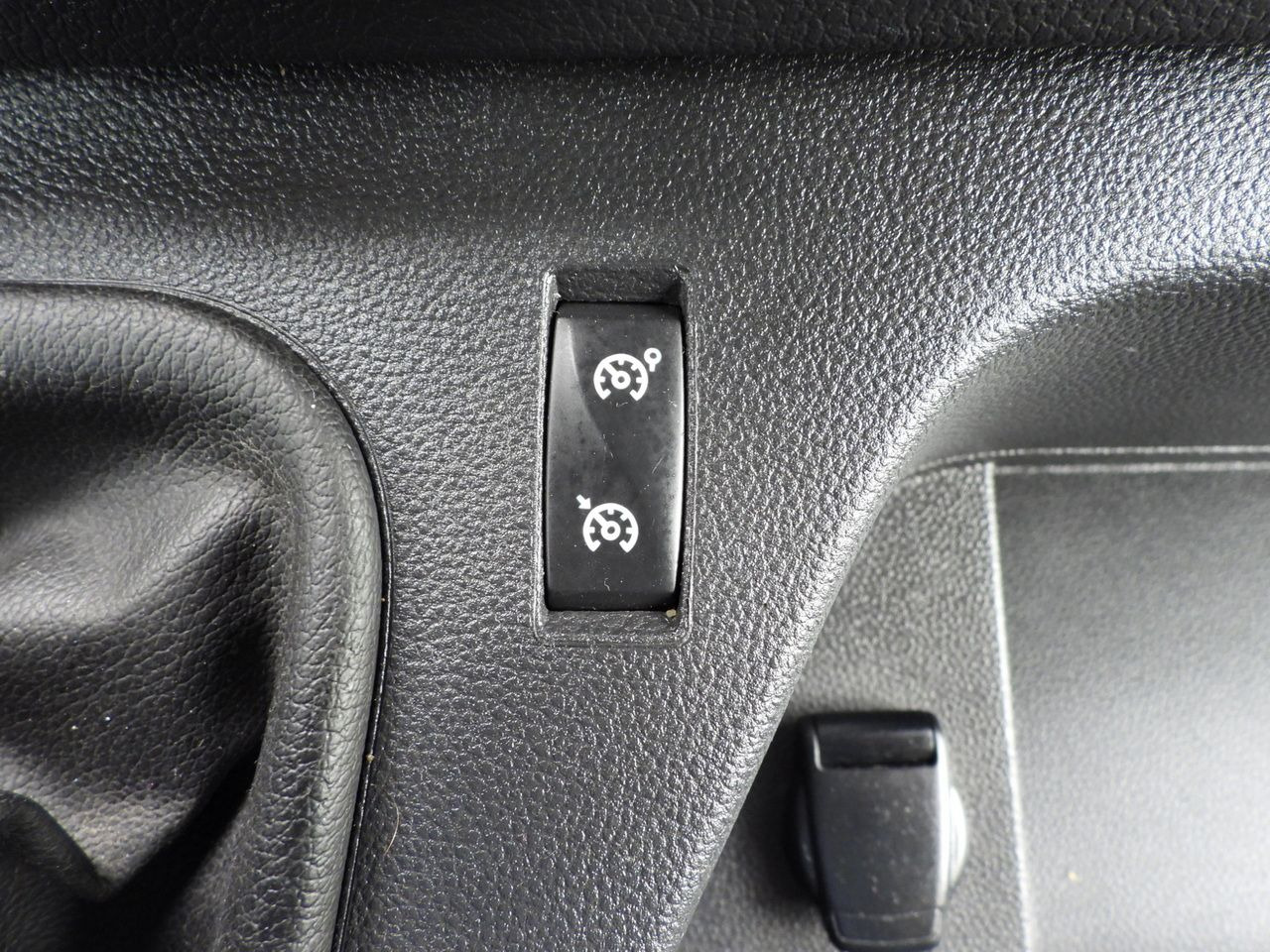 Цельнометаллический фургон OPEL MOVANO BOX DELIVERY VAN 7 SEATS CRUISE CONTROL LED LIGHTS AIR CONDITIONING 180HP: фото 37 Цельнометаллический фургон OPEL MOVANO BOX DELIVERY VAN 7 SEATS CRUISE CONTROL LED LIGHTS AIR CONDITIONING 180HP: фото 37