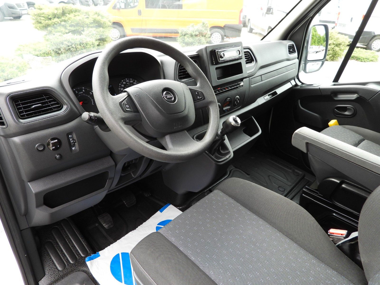Opel MOVANO PRITSCHE PLANE 10 PALETTEN WEBASTO A/C Opel MOVANO PRITSCHE PLANE 10 PALETTEN WEBASTO A/C - Тентованный фургон, Грузопассажирский фургон: фото 2 Opel MOVANO PRITSCHE PLANE 10 PALETTEN WEBASTO A/C Opel MOVANO PRITSCHE PLANE 10 PALETTEN WEBASTO A/C - Тентованный фургон, Грузопассажирский фургон: фото 2