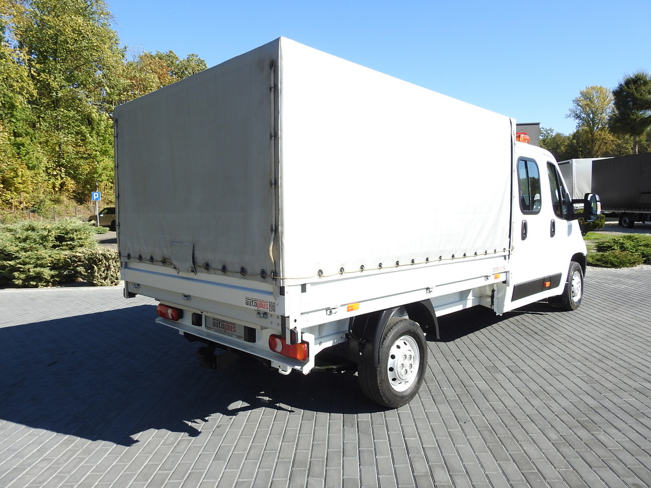 PEUGEOT BOXER STAKE BODY DOUBLE CABIN DOKA 7 SEATS AIR CONDITIONING 140HP - Грузопассажирский фургон: фото 3 PEUGEOT BOXER STAKE BODY DOUBLE CABIN DOKA 7 SEATS AIR CONDITIONING 140HP - Грузопассажирский фургон: фото 3