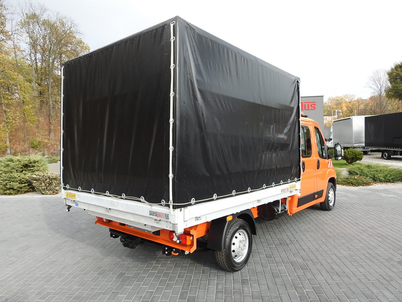 PEUGEOT BOXER STAKE BODY TARPAULIN DOUBLE CABIN DOKA 7 SEATS AIR CONDITIONING PNEUMATICS 140HP - Грузопассажирский фургон: фото 3 PEUGEOT BOXER STAKE BODY TARPAULIN DOUBLE CABIN DOKA 7 SEATS AIR CONDITIONING PNEUMATICS 140HP - Грузопассажирский фургон: фото 3