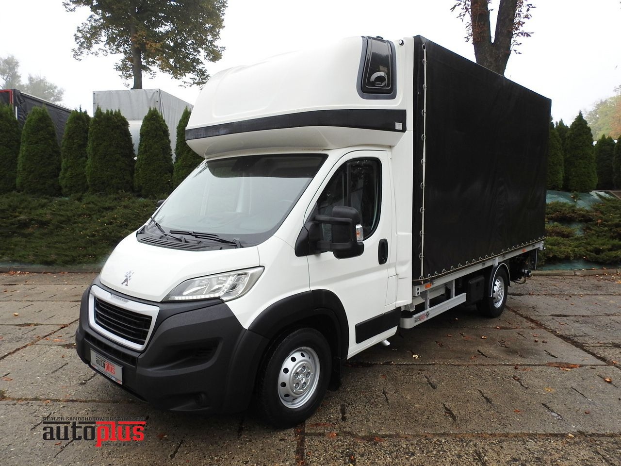PEUGEOT BOXER TARPAULIN LIFT 8 PALLETS WEBASTO LED LIGHTS AIR CONDITIONING 165HP - Тентованный фургон: фото 1 PEUGEOT BOXER TARPAULIN LIFT 8 PALLETS WEBASTO LED LIGHTS AIR CONDITIONING 165HP - Тентованный фургон: фото 1