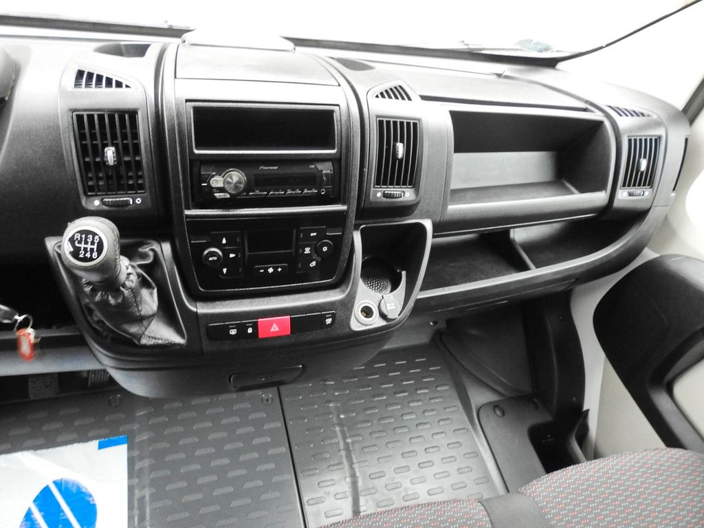 Тентованный фургон Peugeot BOXER PRITSCHE PLANE 8 PALLETS WEBASTO  A/C: фото 22