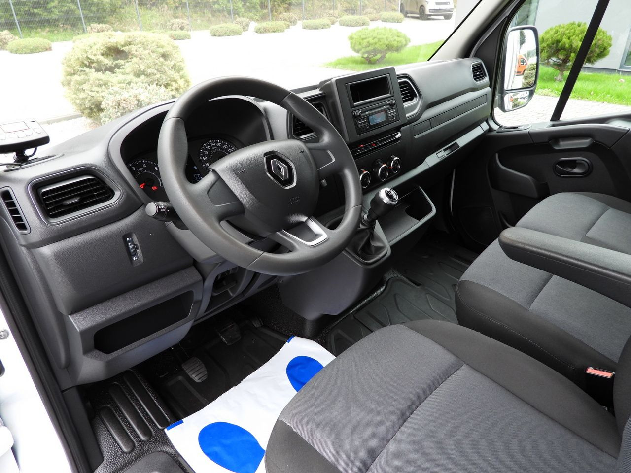 RENAULT MASTER REGRIGERATOR BOX 0*C LED LIGHTS AIR CONDITIONING 165HP - Фургон-рефрижератор: фото 2 RENAULT MASTER REGRIGERATOR BOX 0*C LED LIGHTS AIR CONDITIONING 165HP - Фургон-рефрижератор: фото 2