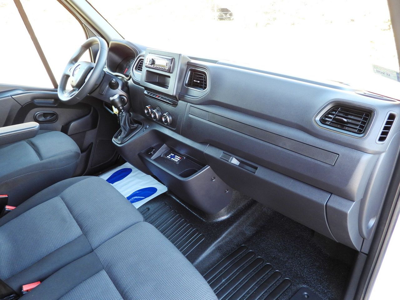 Тентованный фургон RENAULT MASTER TARPAULIN 10 PALLETS WEBASTO CRUISE CONTROL LED LIGHTS PNEUMATICS AIR CONDITIONING  165HP: фото 39