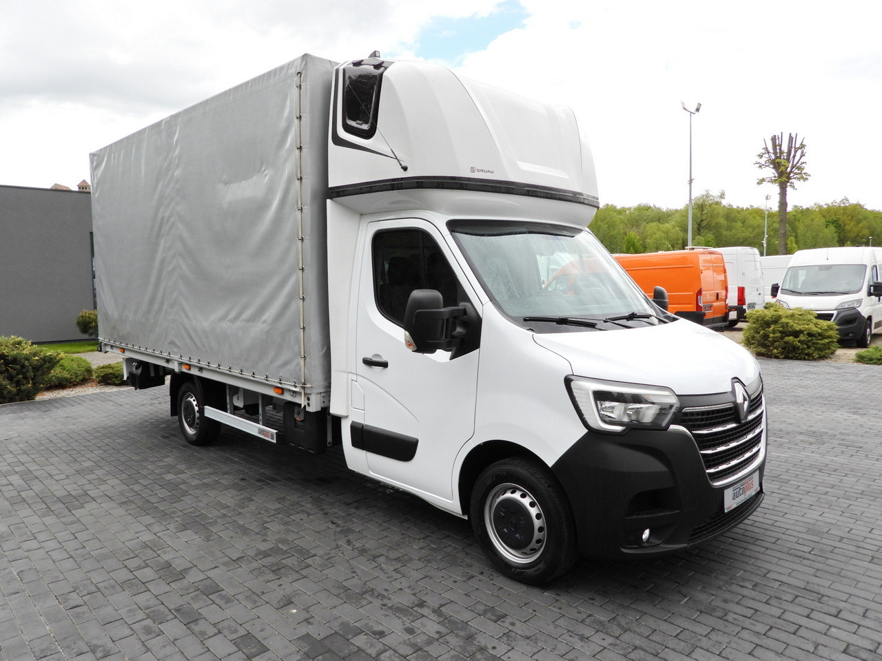 RENAULT MASTER TARPAULIN 10 PALLETS WEBASTO CRUISE CONTROL LED LIGHTS PNEUMATICS AIR CONDITIONING 165HP - Тентованный фургон: фото 4 RENAULT MASTER TARPAULIN 10 PALLETS WEBASTO CRUISE CONTROL LED LIGHTS PNEUMATICS AIR CONDITIONING 165HP - Тентованный фургон: фото 4
