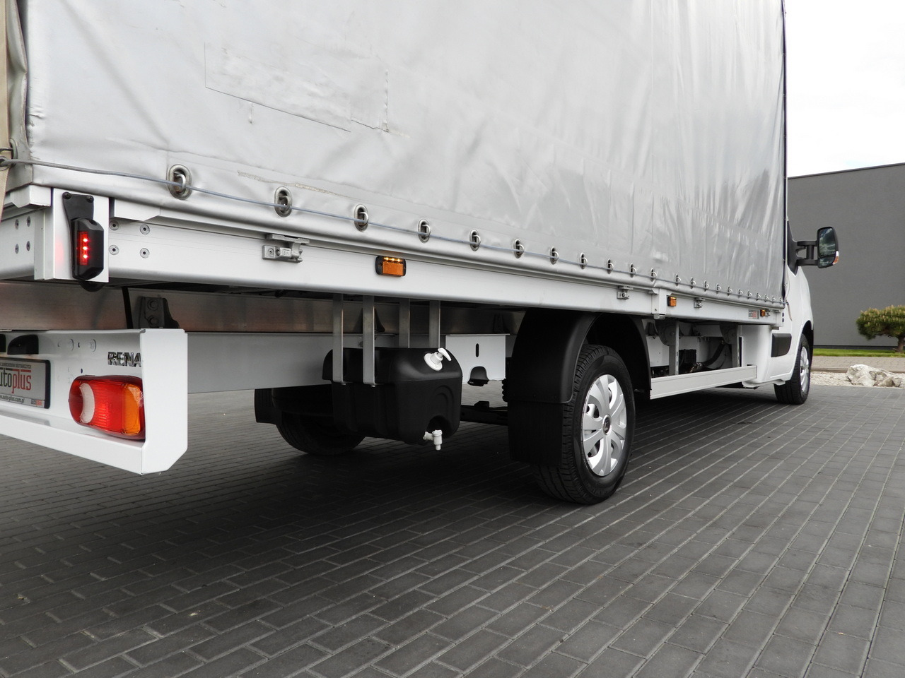 Тентованный фургон RENAULT MASTER  TARPAULIN 10 PALLETS WEBASTO CRUISE CONTROL LED LIGHTS PNEUMATICS AIR CONDITIONING  165HP: фото 25