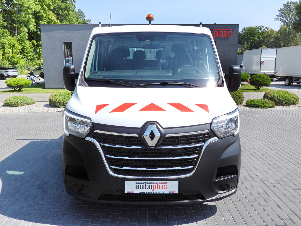 RENAULT MASTER TIPPER DOUBLE CABIN DOKA 6 SEATS CRUISE CONTROL LED LIGHTS TWIN WHEELS AIR CONDITIONING  130HP - Малотоннажный самосвал: фото 5 RENAULT MASTER TIPPER DOUBLE CABIN DOKA 6 SEATS CRUISE CONTROL LED LIGHTS TWIN WHEELS AIR CONDITIONING  130HP - Малотоннажный самосвал: фото 5