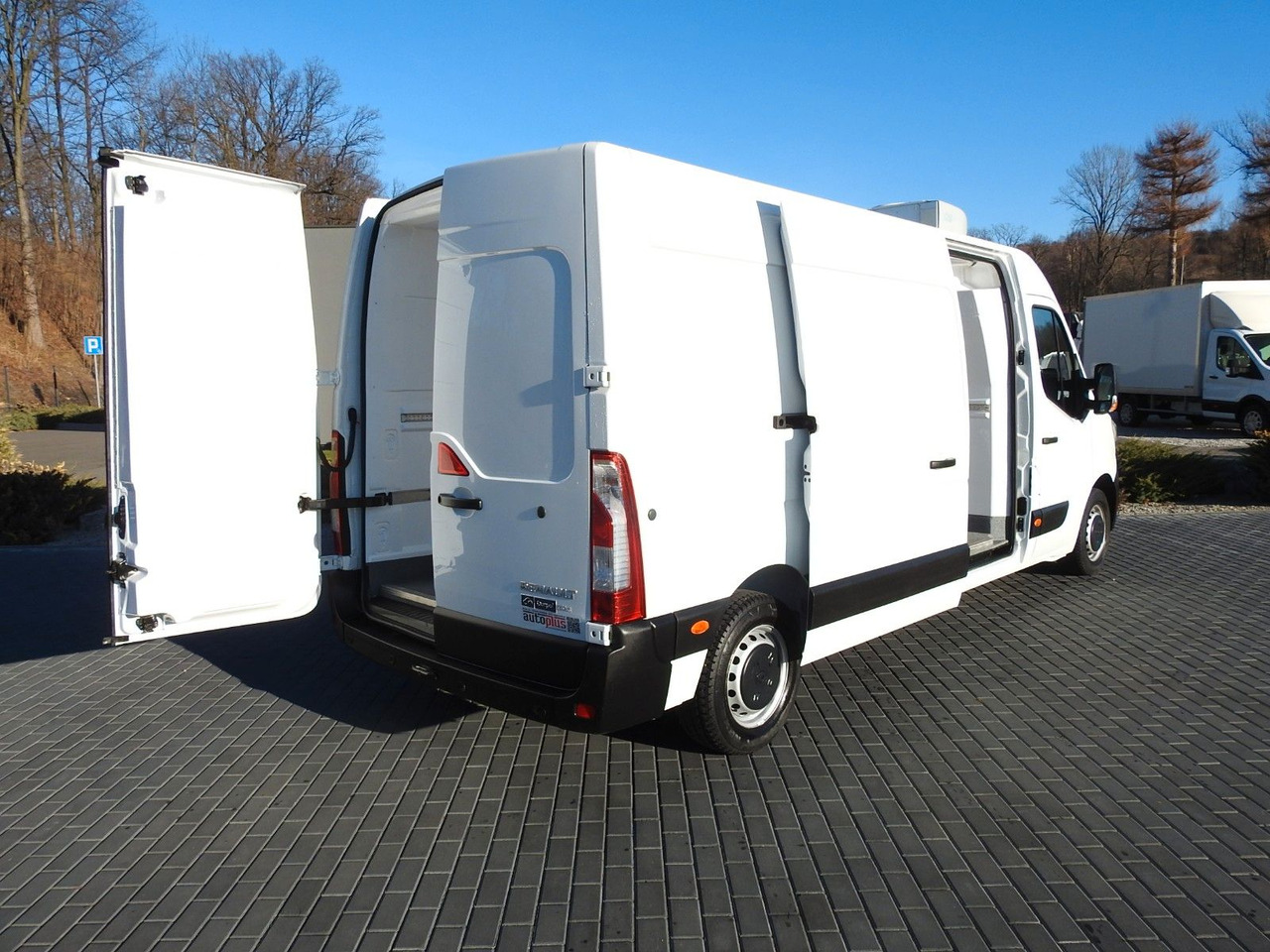 Renault MASTER KÜHLKASTENWAGEN -5*C HEIZFUNKTION A/C Renault MASTER KÜHLKASTENWAGEN -5*C HEIZFUNKTION A/C - Фургон-рефрижератор: фото 3 Renault MASTER KÜHLKASTENWAGEN -5*C HEIZFUNKTION A/C Renault MASTER KÜHLKASTENWAGEN -5*C HEIZFUNKTION A/C - Фургон-рефрижератор: фото 3