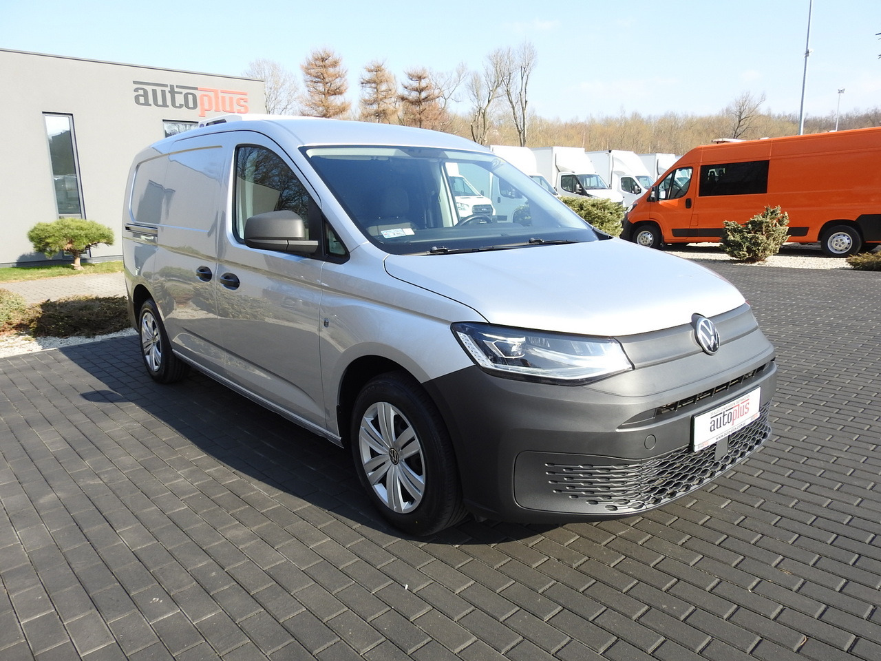 VOLKSWAGEN CADDY  REFRIGERATOR VAN -20*C HEATING FUNCTION POWER SUPPLY 230V CRUISE CONTROL LED LIGHTS AIR CONDITIONING  100HP - Фургон-рефрижератор: фото 4 VOLKSWAGEN CADDY  REFRIGERATOR VAN -20*C HEATING FUNCTION POWER SUPPLY 230V CRUISE CONTROL LED LIGHTS AIR CONDITIONING  100HP - Фургон-рефрижератор: фото 4