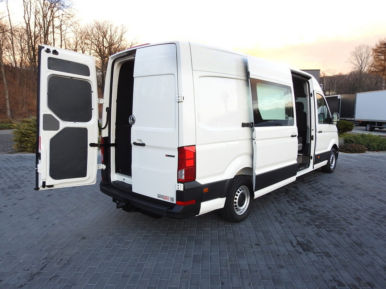 VOLKSWAGEN CRAFTER 4X4 4MOTION BOX DELIVERY VAN 7 SEATS AIR CONDITIONING 140HP - Цельнометаллический фургон: фото 3 VOLKSWAGEN CRAFTER 4X4 4MOTION BOX DELIVERY VAN 7 SEATS AIR CONDITIONING 140HP - Цельнометаллический фургон: фото 3