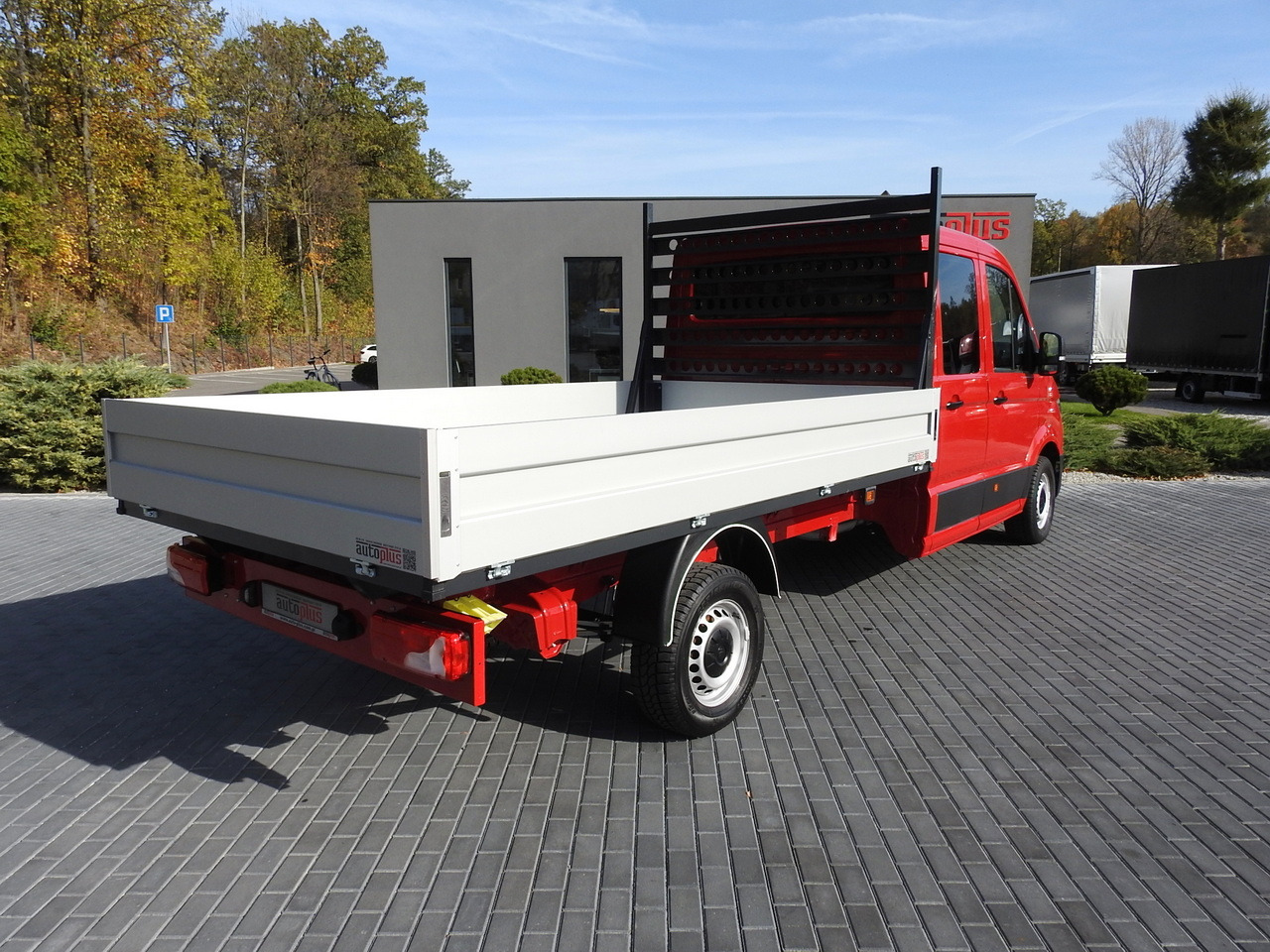 VOLKSWAGEN CRAFTER STAKE BODY DOUBLE CABIN DOKA 7 SEATS AIR CONDITIONING  140HP - Грузопассажирский фургон: фото 3 VOLKSWAGEN CRAFTER STAKE BODY DOUBLE CABIN DOKA 7 SEATS AIR CONDITIONING  140HP - Грузопассажирский фургон: фото 3