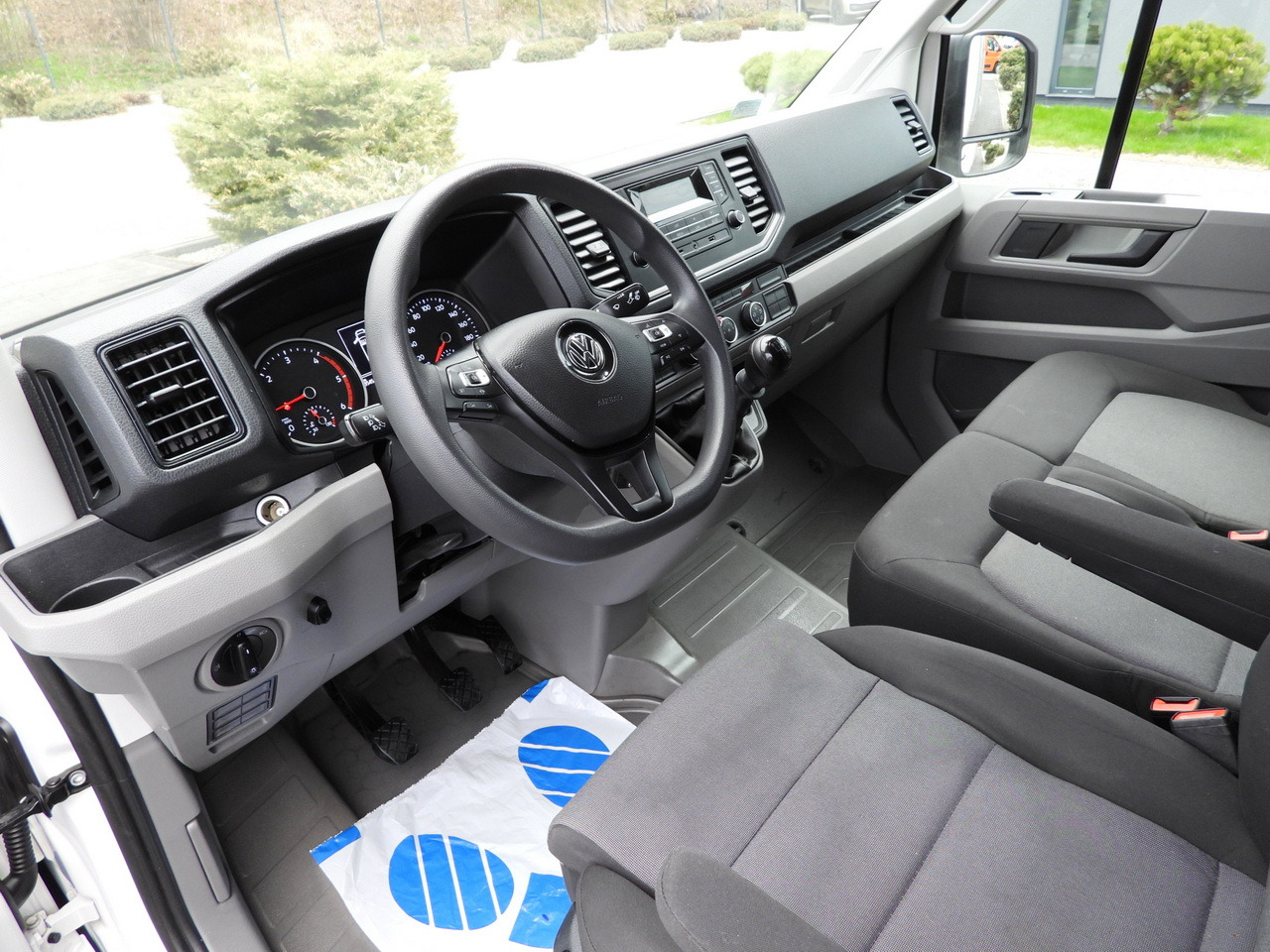 VOLKSWAGEN CRAFTER  TARPAULIN 10 PALLETS WEBASTO CRUISE CONTROL LED LIGHTS  180HP - Тентованный фургон: фото 2 VOLKSWAGEN CRAFTER  TARPAULIN 10 PALLETS WEBASTO CRUISE CONTROL LED LIGHTS  180HP - Тентованный фургон: фото 2