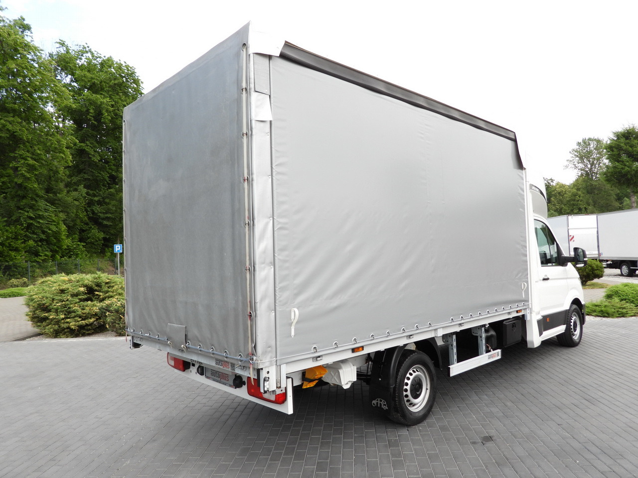 VOLKSWAGEN CRAFTER TARPAULIN 8 PALLETS CRUISE CONTROL LED LIGHTS AIR CONDITIONING 180HP - Тентованный фургон: фото 3 VOLKSWAGEN CRAFTER TARPAULIN 8 PALLETS CRUISE CONTROL LED LIGHTS AIR CONDITIONING 180HP - Тентованный фургон: фото 3