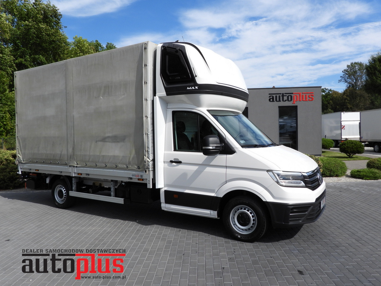 VOLKSWAGEN CRAFTER TARPAULIN LIFT 8 PALLETS WEBASTO CRUISE CONTROL LED LIGHTS AIR CONDITIONING  180HP - Тентованный фургон: фото 1 VOLKSWAGEN CRAFTER TARPAULIN LIFT 8 PALLETS WEBASTO CRUISE CONTROL LED LIGHTS AIR CONDITIONING  180HP - Тентованный фургон: фото 1
